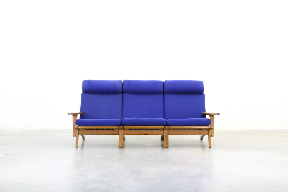Sofa by Hans J. Wegner for Getama