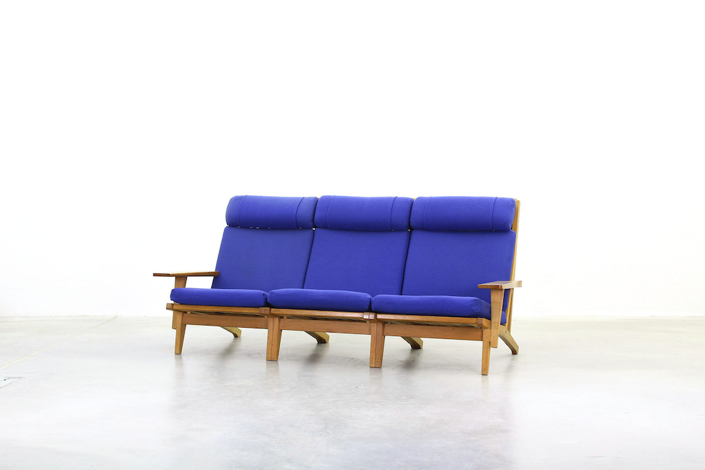 Sofa by Hans J. Wegner for Getama